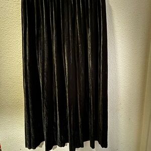Vintage Black Velvet Pleated A-Line Midi Skirt
